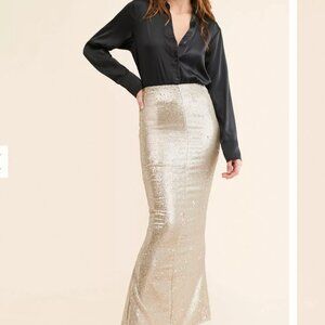 Line + Dot Roseline Maxi Skirt